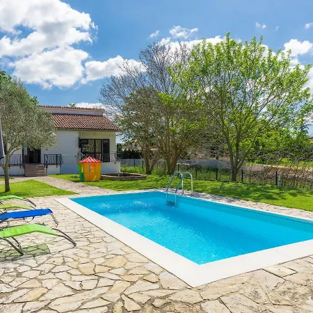 Dora By Interhome Modrušani