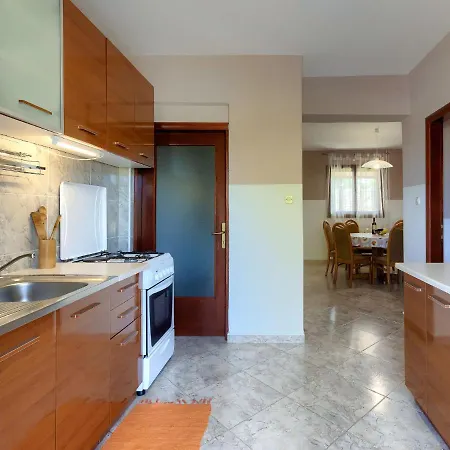 Dora By Interhome * Modrušani