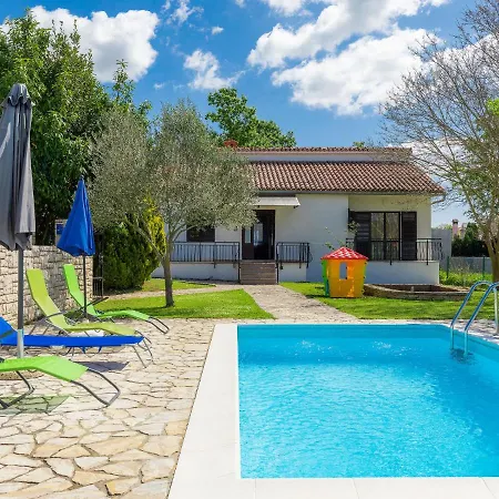 Holiday home Dora - Roj471 By Interhome