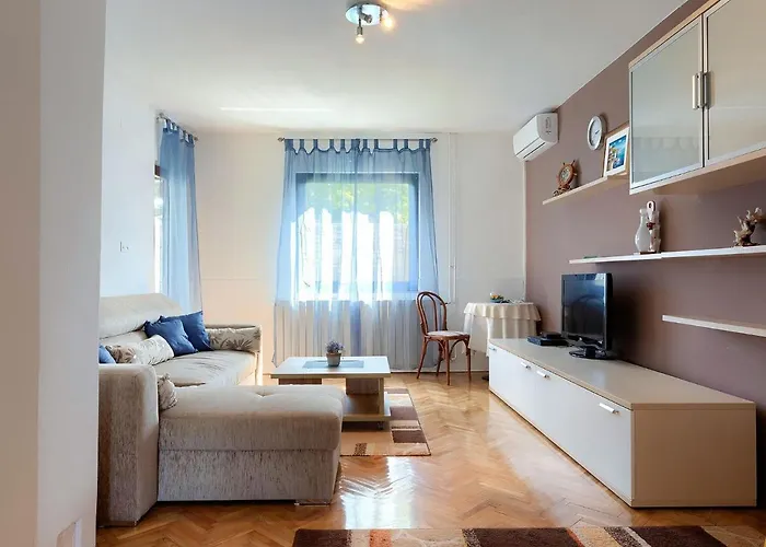 Vikendica Dora By Interhome